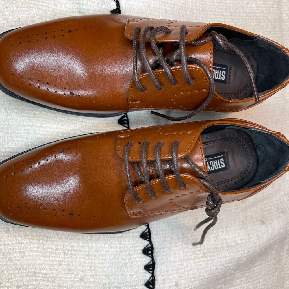 NWOT Stacy Adams Boys Brown Oxfords Dress Shoes Size 1 - Picture 3 of 9